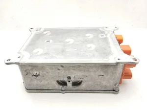 Porsche 5QE915682R PANAMERA (971) 2018 Onduleur avec convertisseur