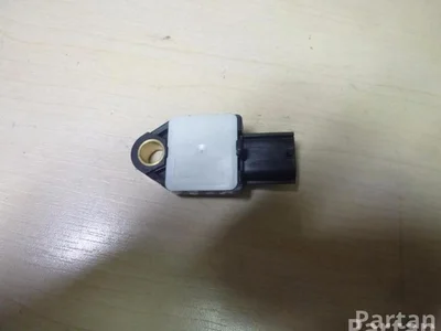 Mitsubishi 8651A001 OUTLANDER II (CW_W) 2007 Capteur d'impact (systèmes d'airbag) - Image 1