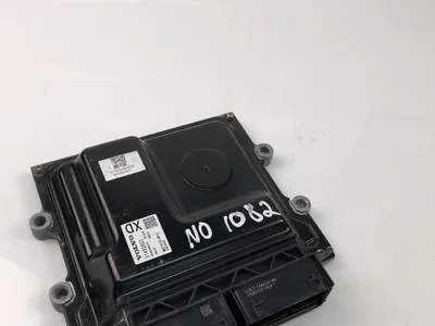 Volvo 31452623 V40 Hatchback 2014 Control unit for engine - Image 1