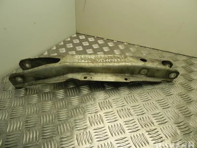 Mercedes-Benz A 246 352 0202 / A2463520202 GLA-CLASS (X156) 2016 Support - Image 1