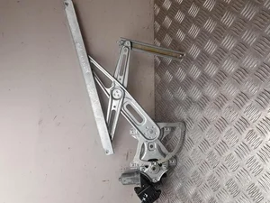 Toyota 85702-02020, 85720-05050 / 8570202020, 8572005050 AVENSIS universalas (_T27_) 2014 Lango pakėliklis kairė priekis