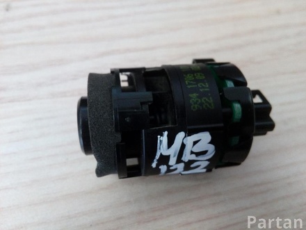 MERCEDES-BENZ A 211 830 02 72 / A2118300272 E-CLASS (W212) 2010 Sender Unit, interior temperature