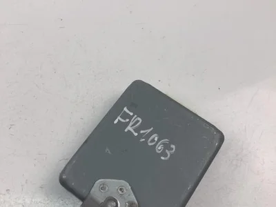 Toyota 86572-K0010 / 86572K0010 YARIS (_P13_) 2019 unité de contrôle - Image 1