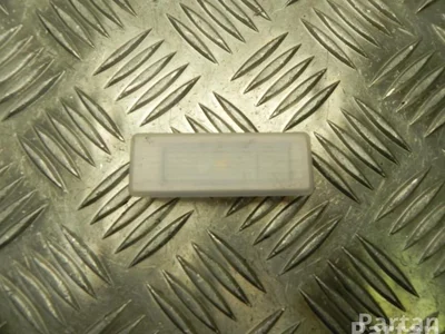 BMW 9313574 2 Gran Tourer (F46) 2018 Feu de verrouillage de porte - Image 1