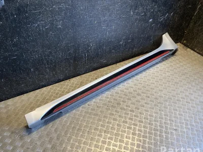 Kia 87753-J7700 / 87753J7700 PRO CEE'D  III (CD) 2021 Garniture de seuil  - Image 1