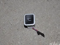 Chrysler 68443107AA Pacifica 2020 Bouton du coffre à bagages