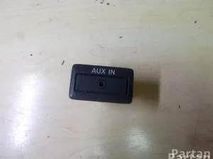 Mazda TD7466DFX 6 Saloon (GH) 2011 Périphérique d'entrée