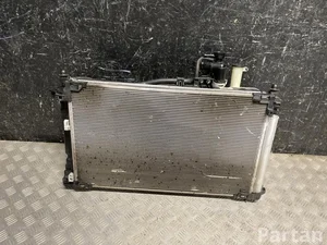 Toyota MF422136-7672, 16363-K0020, 89257-K0200 / MF4221367672, 16363K0020, 89257K0200 Yaris P210 2022 Radiatorius ( Aušinimo sistema) komplektas Radiatoriaus ventiliatorius Kondensatorius, oro kondicionierius