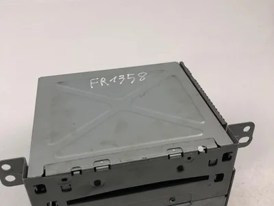 Opel 13334053 ASTRA J 2011 Radio / lecteur CD - Image 1