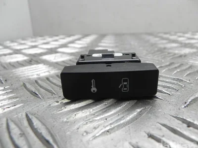 Volkswagen 7L6 962 125 / 7L6962125 TOUAREG (7LA, 7L6, 7L7) 2009 Interrupteur de sécurité pour verrouillage central - Image 1