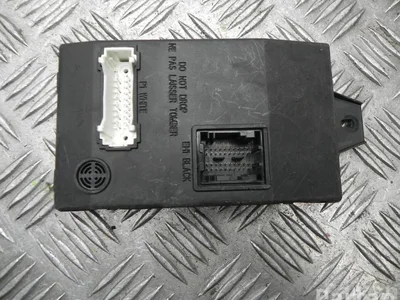 Dacia 8201013757 SANDERO 2010 Unités de contrôle - Image 1