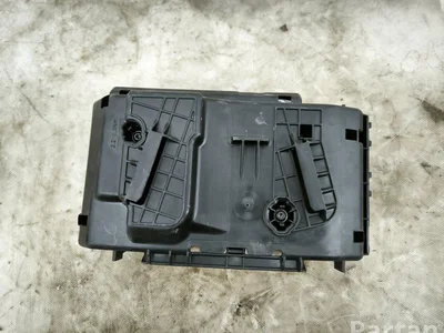 Mercedes-Benz A2055400840 C-CLASS (W205) 2015 Autres pièces moteur - Image 1