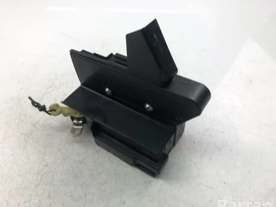 Dacia 805039362RE SANDERO II 2014 Serrure de porte - Image 1