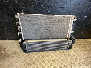 BMW 8586324-05, 7617598-06, 9271207-06 / 858632405, 761759806, 927120706 X1 (F48) 2020 Radiateur complect Refroidisseur d'air comprimé intermédiaire Ventilateur de radiateur Condenseur