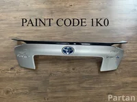 Toyota 76811F4010 C-HR (_X1_) 2020 Panel de la tapa del maletero