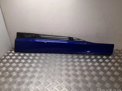 Audi 4KE 853 960 A, 4KE 853 960 / 4KE853960A, 4KE853960 Q8 e-tron 2023 Un autre détail de finition - Image 1