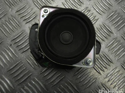 Ford USA FR3T-19B140-AC / FR3T19B140AC MUSTANG Coupe 2015 Haut-parleurs - Image 1