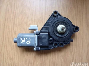 Hyundai 82460-2R000 / 824602R000 i30 (FD) 2010 Moteur de lève-vitre Left Front