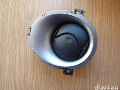 Nissan 687611KE0A JUKE (F15) 2011 Évent - Image 1