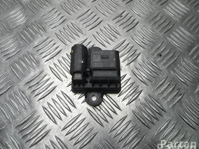 Mercedes-Benz A 651 900 55 02 / A6519005502 E-CLASS (W212) 2012 Relais - Image 1