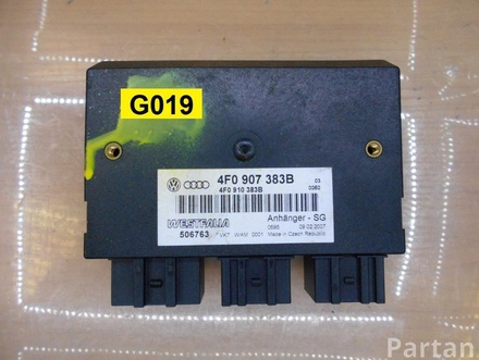 AUDI 4F0 907 383 B, 4F0 910 383 B / 4F0907383B, 4F0910383B A6 (4F2, C6) 2007 Control unit for trailer detection