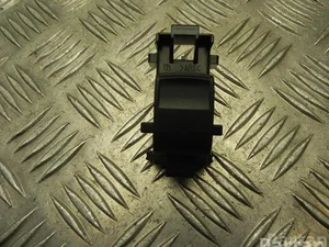 Toyota 829-2S34 / 8292S34 AURIS TOURING SPORTS (_E18_) 2014 Bouton de lève-vitre