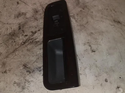 Volvo 65841 V50 (MW) 2005 Bouton de lève-vitre - Image 1