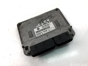 Volkswagen 03E906033L POLO (9N_) 2011 Control unit for engine