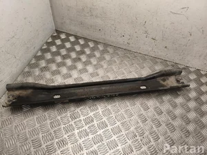 Iveco 5802399100 DAILY VI Kasten 2023 Motorhalter