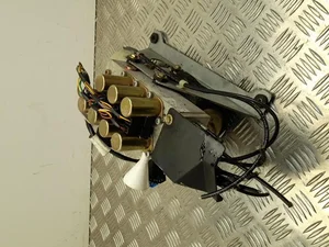 Mercedes-Benz A2088000030 CLK Convertible (A208) 2000 Unité de contrôle pour le contrôle du toit ouvrant