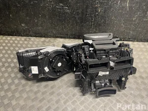 BMW 5A5A457, 4B16806, 4B16806 5 G60 2025 Gebläseschale