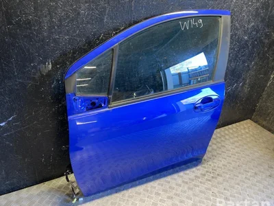 Toyota YARIS (_P13_) 2018 Porte Left Front - Image 1
