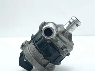 Porsche 9J1.965.567.E, 019012801KT / 9J1965567E, 019012801KT Taycan 2021 Pompa wody - Zdjęcie 1