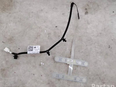 BMW 888R0N9000 X3 (F25) 2011 Autres pièces de siège - Image 1