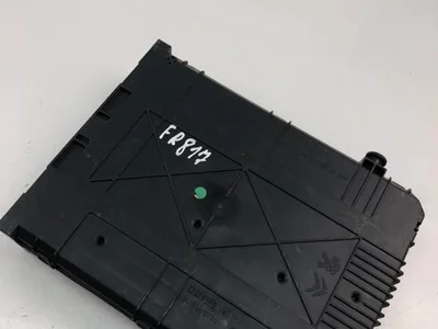 Peugeot 9807054180 308 SW II 2016 Boîte à fusibles - Image 1