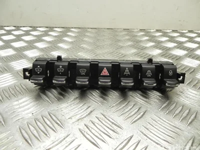 Peugeot 96638425XT 3008 2011 Commutateur multiple - Image 1