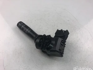 Toyota 846520D030 YARIS (_P9_) 2006 Dźwignia kolumny kierowniczej (przycisk wielofunkcyjny)