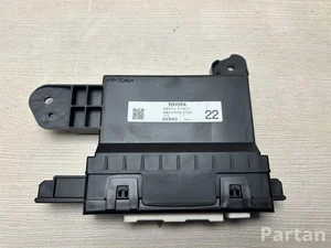 Toyota 88650F4211 ; MB2775005750 / 88650F4211, MB2775005750 C-HR (_X1_) 2020 Unidad de control, aire acondicionado