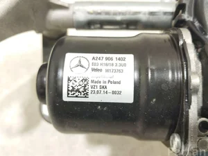 Mercedes-Benz A2479061402 EQB (X243) 2023 Tringlerie d'essuie-glace