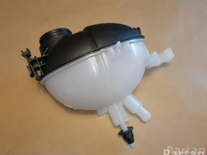 Mercedes-Benz A2045000749 S-CLASS (W221) 2008 Vase d'expansion