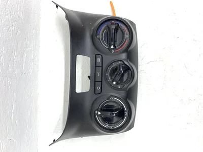 Peugeot 96722483ZD 208 2013 Unité de commande centrale pour système de confort - Image 1