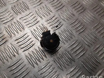 Mercedes-Benz 001 545 63 14 / 0015456314 S-Class W126 1983 Capteur - Image 1