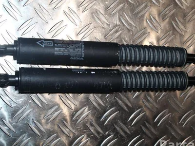 Volvo 31217640 XC70 II 2009 Shock Absorber Holder - Image 1