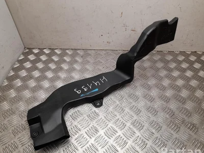 Mazda DN4J-61272 / DN4J61272 MX-30 DR 2022 Prise d'air / Conduit d'air d'admission - Image 1