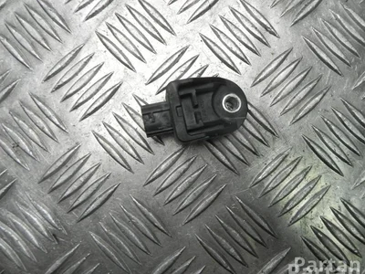 Toyota 89173-75010 / 8917375010 PRIUS (_W3_) 2010 Capteur d'impact (systèmes d'airbag) - Image 1