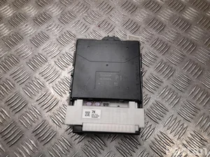 Toyota 82730-47580, 89221-47460 / 8273047580, 8922147460 PRIUS (_W6_) 2024 Caja de fusibles