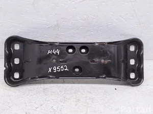 Mercedes-Benz A2052401802 C-CLASS (W205) 2015 Sonstige Halterungen (Aufhängung)