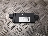 Tesla 1968099-00-C / 196809900C Model Y 2025 Unidad de control ,,Bluetooth''