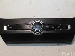 Volvo 31398846 V90 II 2018 Interface multimédia avec unité de contrôle