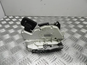 Volkswagen 5K4 839 016 F / 5K4839016F POLO (6R, 6C) 2011 Serrure de porte